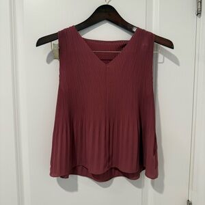 Babaton Red Pleated Sleeveless Tank Top